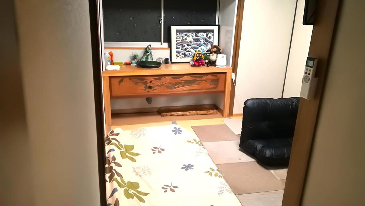 Guesthouse Oasis Осака Экстерьер фото